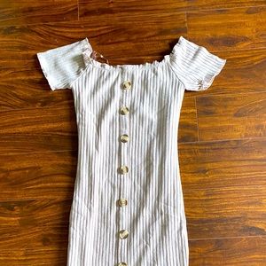 Skinny buttoned fitted dress